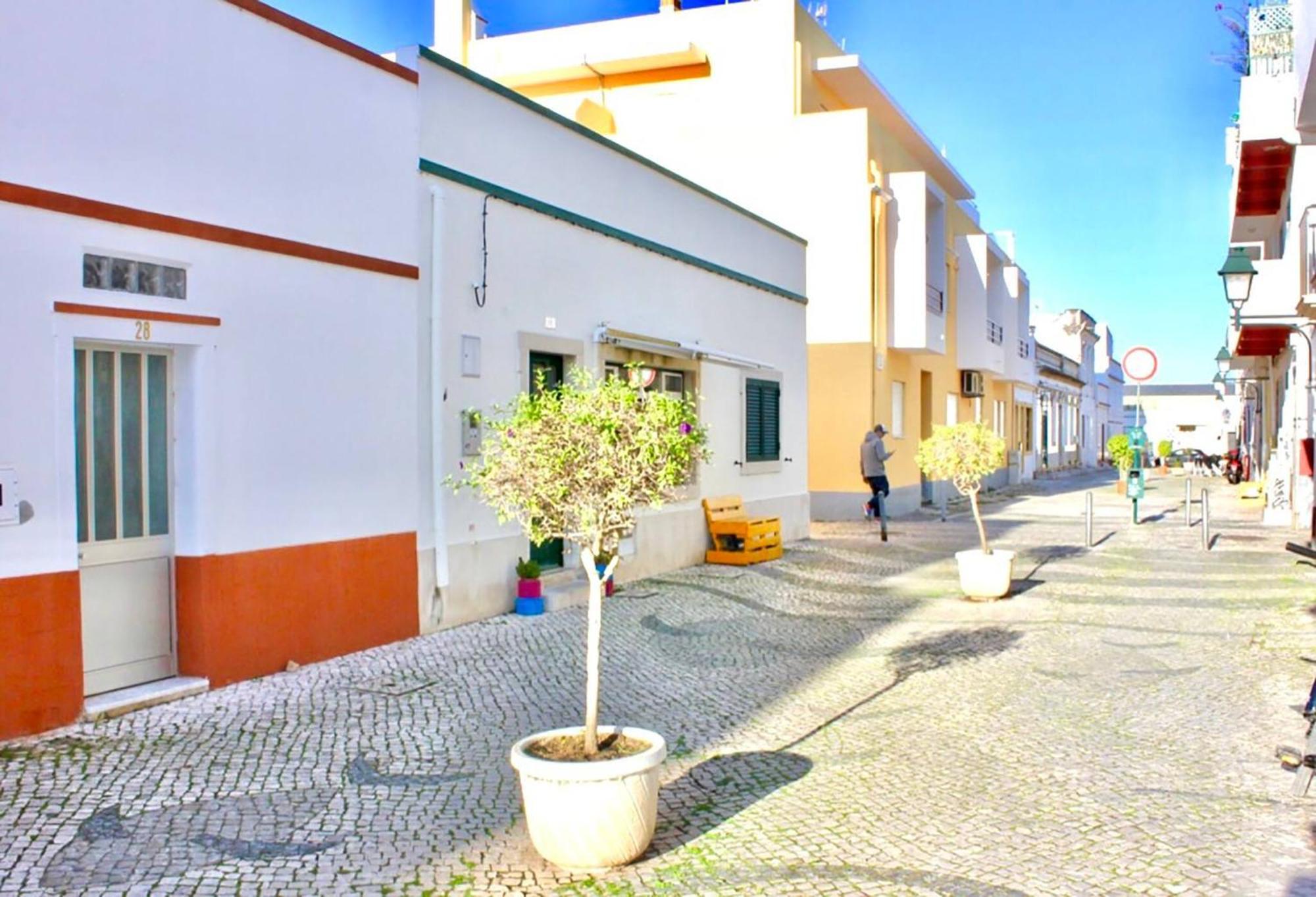 Casa Do Carmo Fuzeta By Junto Ao Mar Villa Exteriör bild